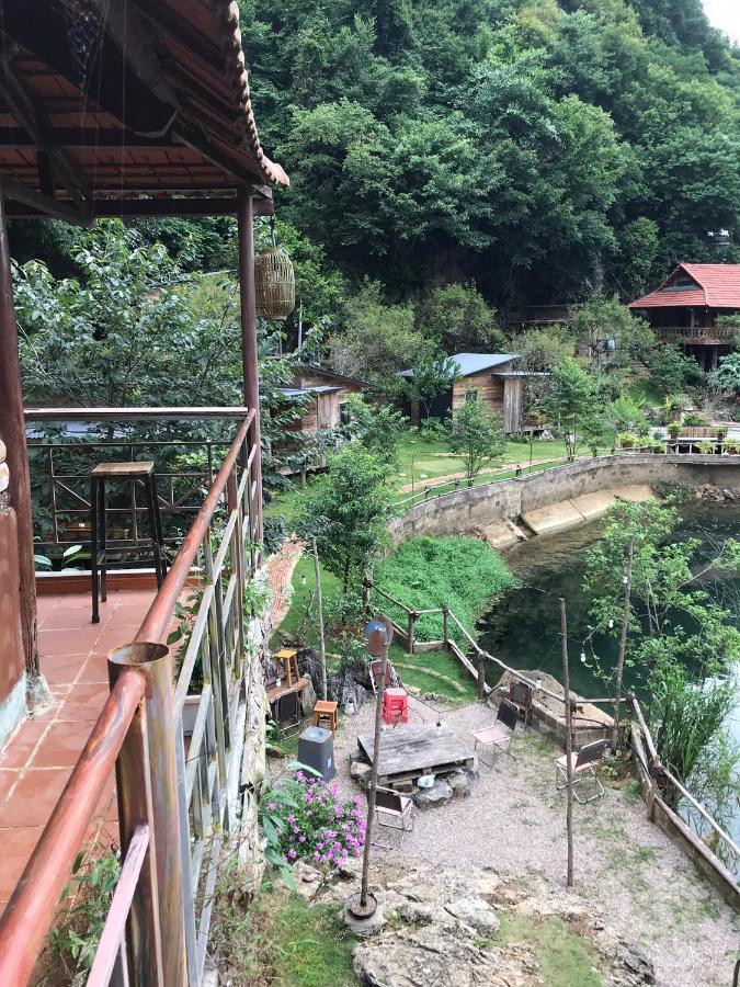 House By Lake Hotel Moc Chau Exterior foto