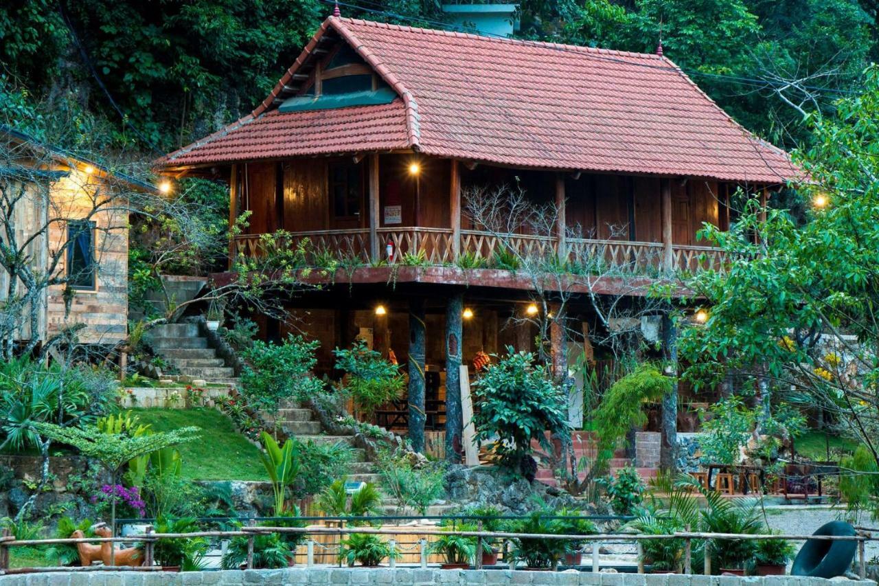 House By Lake Hotel Moc Chau Exterior foto