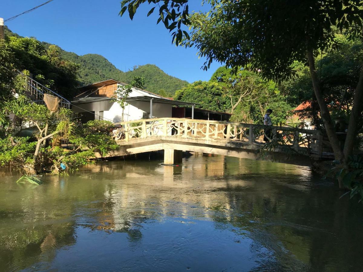 House By Lake Hotel Moc Chau Exterior foto